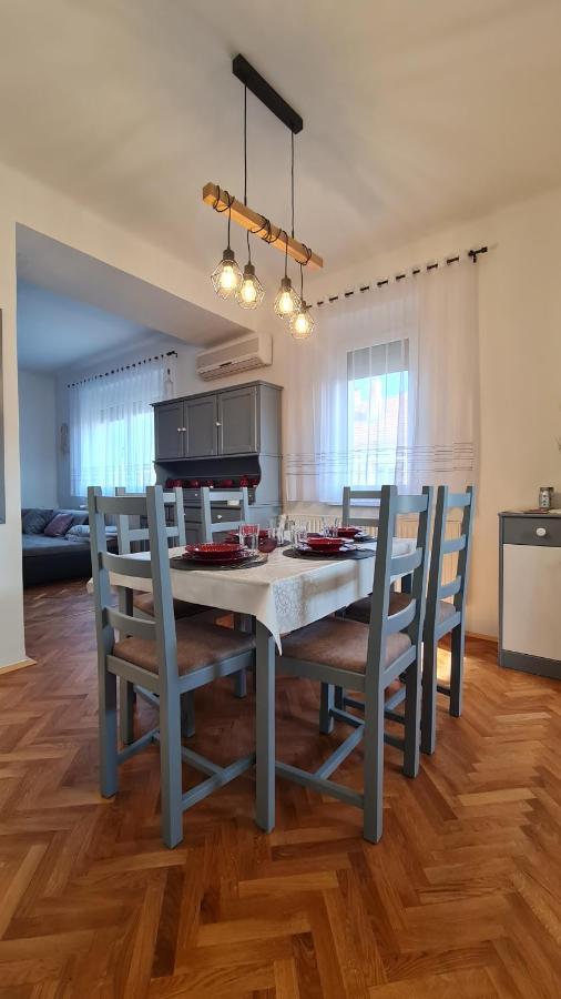 Ri-Jo Apartman Мохач Экстерьер фото